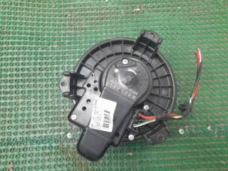 Мотор печки TOYOTA Avensis ZRT272W 3ZR-FAE 8710302130 3 ракурс