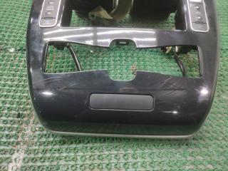 Консоль центральная NISSAN LEAF ZE0 EM61 682603NA1A 3 ракурс