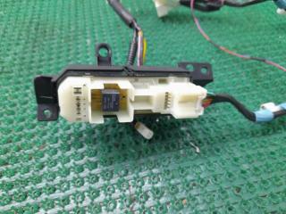 Кнопка стеклоподъемника левая задняя Lexus GS450h GWS191 2GR-FSE 84030-30090 3 ракурс