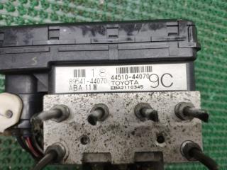 Блок abs TOYOTA Nadia ACN10 1AZ-FSE 44050-44110 3 ракурс Блок abs TOYOTA Nadia ACN10 1AZ-FSE 44050-44110 3 ракурс