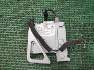Блок управления NISSAN LEAF ZE0 EM61 283B03NC2C 1 ракурс