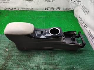 Подлокотник NISSAN LEAF ZE0 EM61 969103NA0A 1 ракурс Подлокотник NISSAN LEAF ZE0 EM61 969103NA0A 1 ракурс