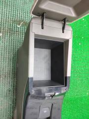 Подлокотник NISSAN LEAF ZE0 EM61 969103NA0A 5 ракурс Подлокотник NISSAN LEAF ZE0 EM61 969103NA0A 5 ракурс