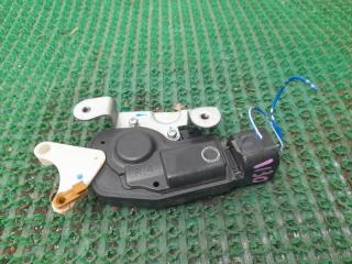 Замок багажника Daihatsu Tanto L350S EF-VE 69150-B2020 1 ракурс