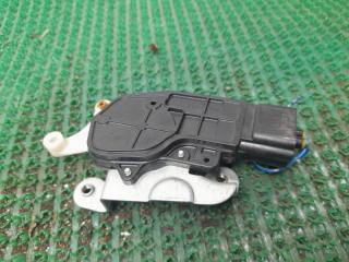 Замок багажника Daihatsu Tanto L350S EF-VE 69150-B2020 2 ракурс