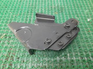 Ролик дверной левый Nissan Elgrand 2005 контрактная Ролик дверной левый Nissan Elgrand 2005