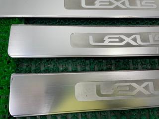 Накладка на порог Lexus GS450h GWS191 2GR-FSE 67927-30110 3 ракурс
