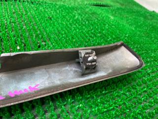 Молдинг крышки багажника SUZUKI SX4 YC11S M15A 77230-75K11-0PG 3 ракурс Молдинг крышки багажника SUZUKI SX4 YC11S M15A 77230-75K11-0PG 3 ракурс