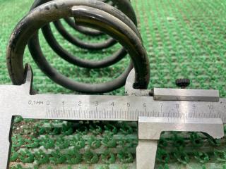 Пружина передняя Honda That's JD1 E07Z 51401SCK004 4 ракурс