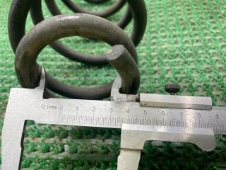 Пружина задняя TOYOTA Sienta NCP81G 1NZ-FE 48231-52620 4 ракурс