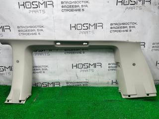 Запчасть накладка на стойку кузова задняя правая Nissan Elgrand 2005