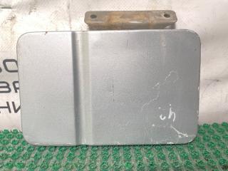 Фото запчасти лючок топливного бака TOYOTA Lite Ace 1993 Б/У запчасть Запчасть лючок топливного бака TOYOTA Lite Ace 1993