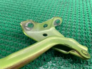 Петля капота Honda Fit GP1 LDA 60120TF0000ZZ 3 ракурс Петля капота Honda Fit GP1 LDA 60120TF0000ZZ 3 ракурс