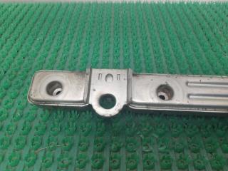 Топливная рейка TOYOTA Aqua NHP10 1NZ-FXE 23814-21072 2 ракурс
