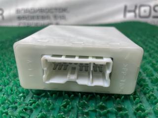 Блок управления дверьми задний Nissan Elgrand MNE51 VQ25DE 28450WL610 3 ракурс