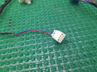 Проводка двери левая передняя TOYOTA VOXY AZR60G 1AZ-FSE 82152-28A10 2 ракурс