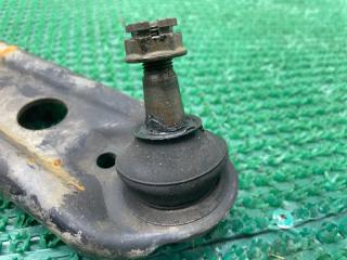 Рычаг правый передний TOYOTA Belta SCP92 2SZ-FE 48068-59095 2 ракурс