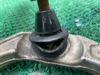 Рычаг правый передний NISSAN STAGEA M35 VQ25DD 54524AL500 3 ракурс