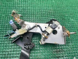 Педаль тормоза SUBARU Forester SH5 36012SC060 3 ракурс