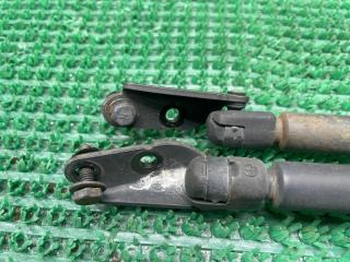 Амортизатор багажника NISSAN March AK12 CR12DE 90450AZ025 3 ракурс