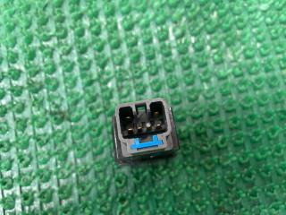 Кнопка туманки SUBARU LEGACY BH5 EJ206 83001AE000 4 ракурс