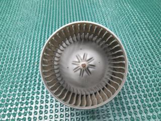 Мотор печки TOYOTA VOXY AZR60G 1AZ-FSE 8710344030 3 ракурс