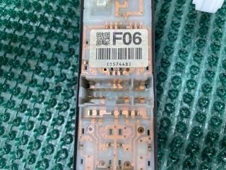 Кнопка стеклоподъемника SUBARU IMPREZA WRX STI GRB 83071FG060 3 ракурс