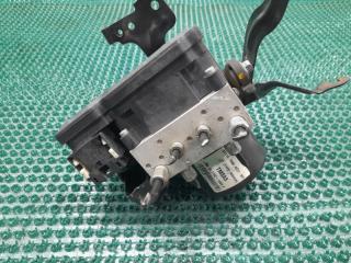 Блок abs Honda Insight ZE2 LDA 57110-TM8-A53 2 ракурс Блок abs Honda Insight ZE2 LDA 57110-TM8-A53 2 ракурс
