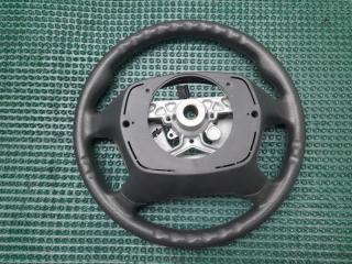Руль TOYOTA Avensis AZT250 1AZ-FSE 45100-05370-B0 4 ракурс Руль TOYOTA Avensis AZT250 1AZ-FSE 45100-05370-B0 4 ракурс