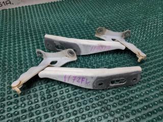 Фото запчасти петли капота Honda Fit Shuttle 2012 контрактная запчасть Запчасть петли капота Honda Fit Shuttle 2012