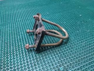 Стремянка рессоры правая NISSAN Vanette Truck 2008