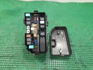 Блок предохранителей Honda CR-V RM1 R20A 38256-T0A-J11 2 ракурс