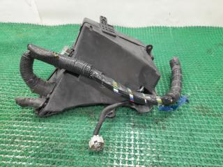 Блок предохранителей SUBARU IMPREZA WRX STI GRB 82241FG000 5 ракурс