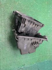 Корпус воздушного фильтра TOYOTA Corolla Axio NZE161 1NZ-FE 17701-21100 1 ракурс Корпус воздушного фильтра TOYOTA Corolla Axio NZE161 1NZ-FE 17701-21100 1 ракурс
