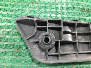 Крепление бампера правое переднее TOYOTA Blade AZE156 2AZ-FE 52535-12110 4 ракурс
