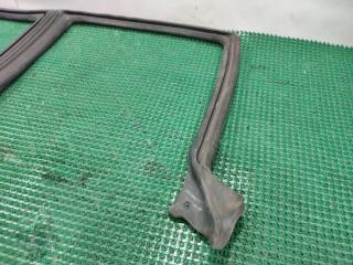 Уплотнение двери левое SUBARU LEGACY BH5 EJ206 63531AE031 3 ракурс