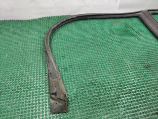Уплотнение двери левое SUBARU LEGACY BH5 EJ206 63531AE031 4 ракурс