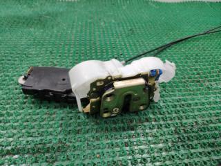 Замок двери левый передний SUBARU FORESTER SG9 61032SA010 4 ракурс