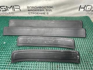 Накладка на порог Honda CR-V RM1 R20A 84202-SWA-A01ZG 1 ракурс