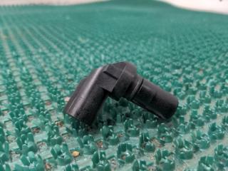 Датчик TOYOTA VOXY AZR60G 1AZ-FSE 89413-20010 2 ракурс Датчик TOYOTA VOXY AZR60G 1AZ-FSE 89413-20010 2 ракурс