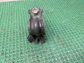 Крепление стабилизатора переднее NISSAN Teana L33 QR25DE 546141AA0A 3 ракурс