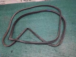Уплотнение двери переднее TOYOTA Town Ace YR25 2YJ 62313-28050 2 ракурс