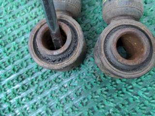 Амортизатор задний TOYOTA VOXY AZR60G 1AZ-FSE 48531-80702 4 ракурс