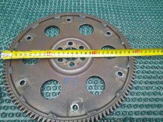 Маховик TOYOTA CROWN GS131 1G-GZE 32101-24011 4 ракурс Маховик TOYOTA CROWN GS131 1G-GZE 32101-24011 4 ракурс