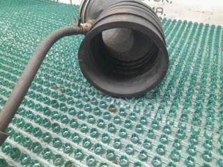 Патрубок воздушного фильтра TOYOTA CROWN GS131 1G-GZE 17882-70060 5 ракурс