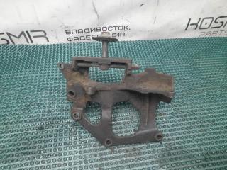 Крепление генератора TOYOTA CROWN GS131 1G-GZE 17625-70010 3 ракурс