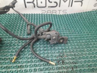 Вакуумный клапан NISSAN Vanette Truck SKF2TN RF 2 ракурс