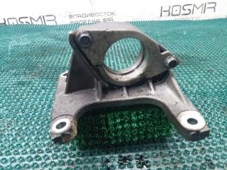 Кронштейн привода правый Nissan Serena C25 MR20DE 39780EN000 1 ракурс