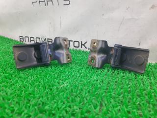 Петля крышки багажника MITSUBISHI Delica P25W 4D56 MB337442 3 ракурс