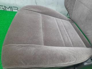 Сиденье левое переднее TOYOTA HIACE KZH100G 1KZ-TE 71420-26013-L2 3 ракурс